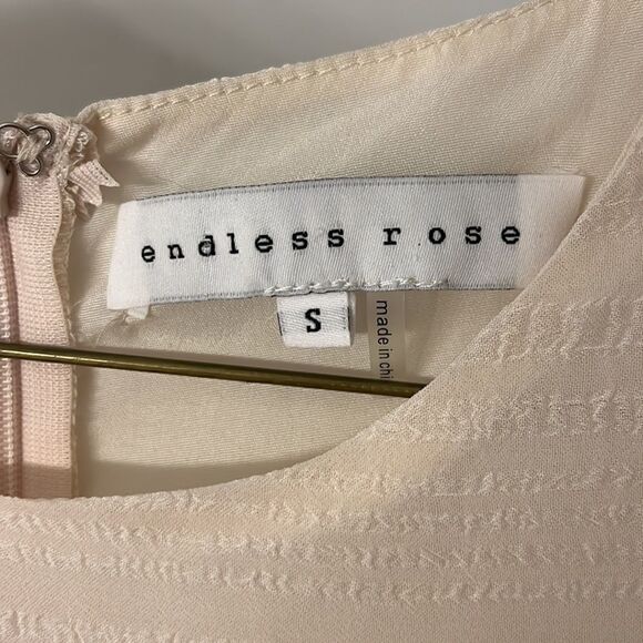 Endless rose tiered dress size S - Picture 2 of 3